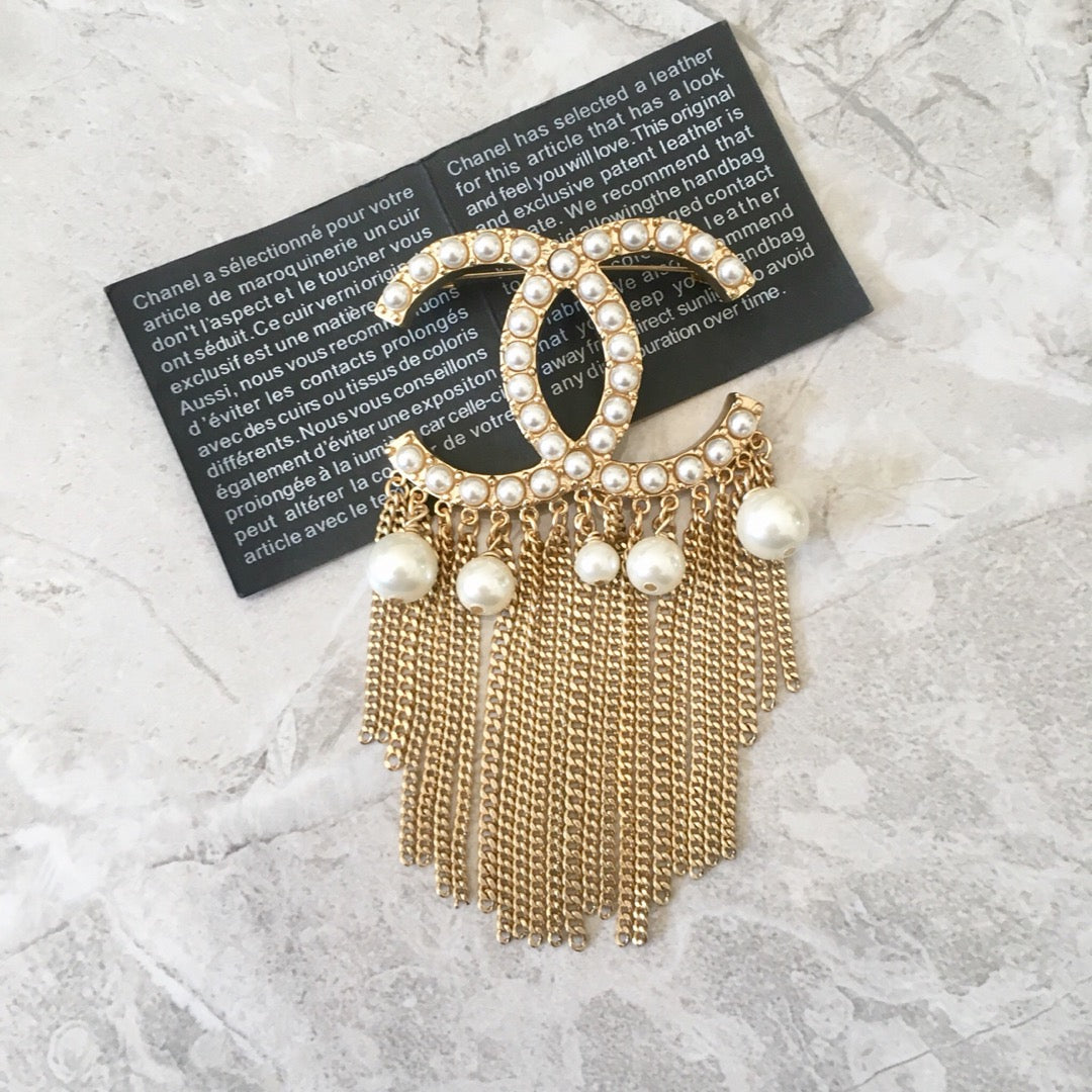 CC Brooch 156987
