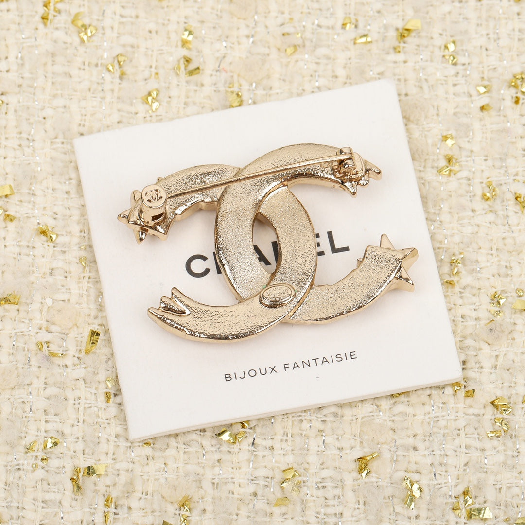 CC Brooch 158815