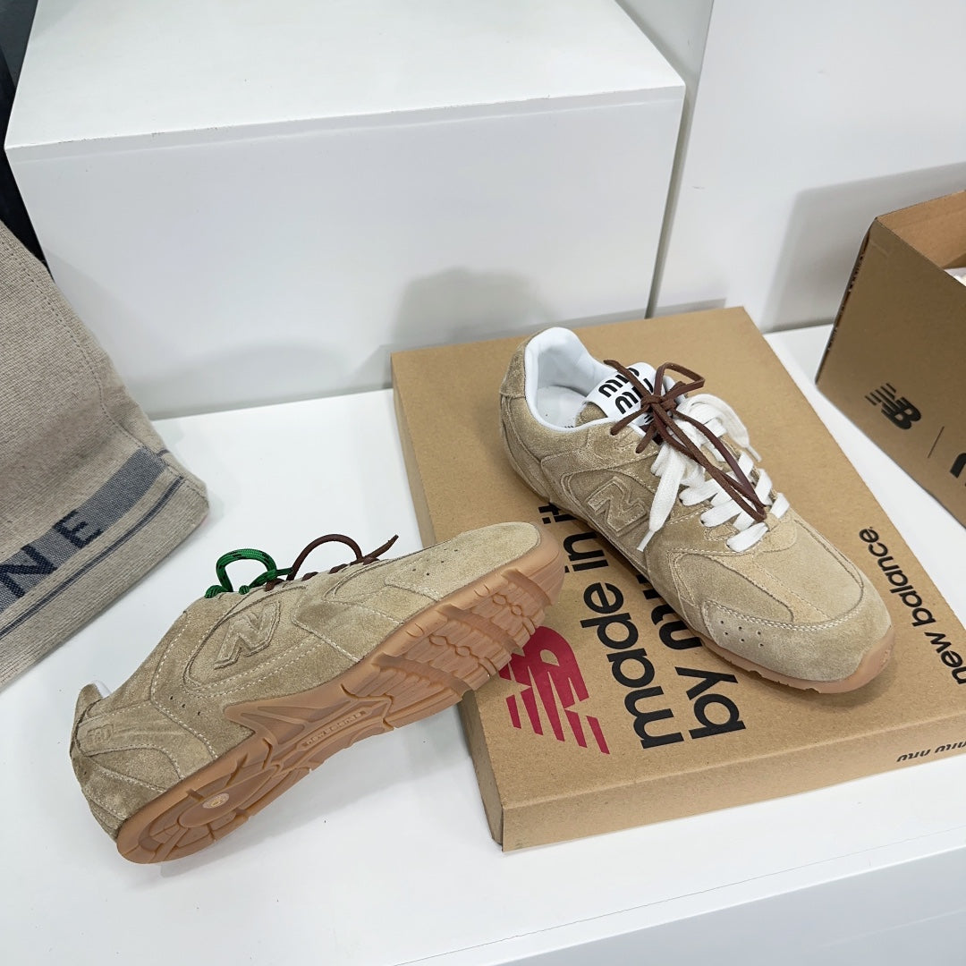 Miu Balance 530 SL Sneaker Light Brown Suede