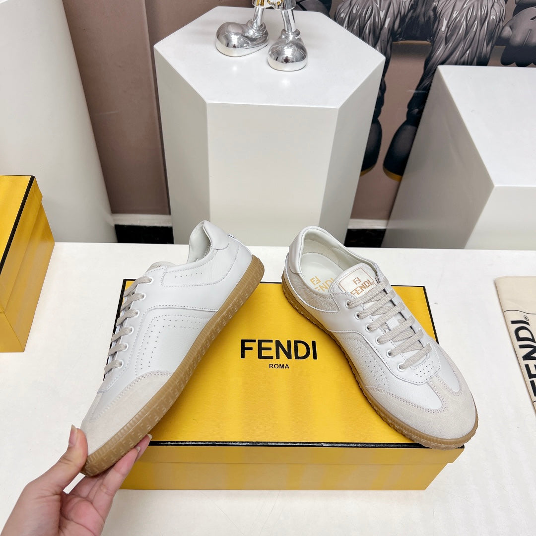 FENDI FLIGHT SNEAKER IN WHITE SUEDE AND LAMBSKIN