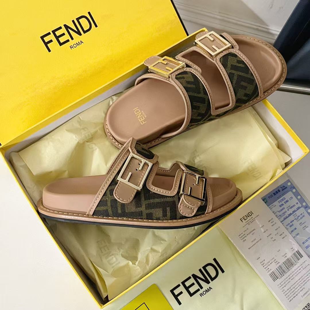 Fendi 25 Sandal Brown Leather Fabric