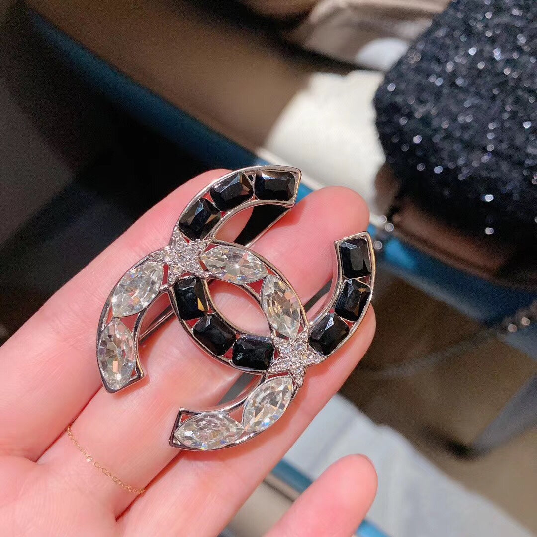 CC Brooch 156918