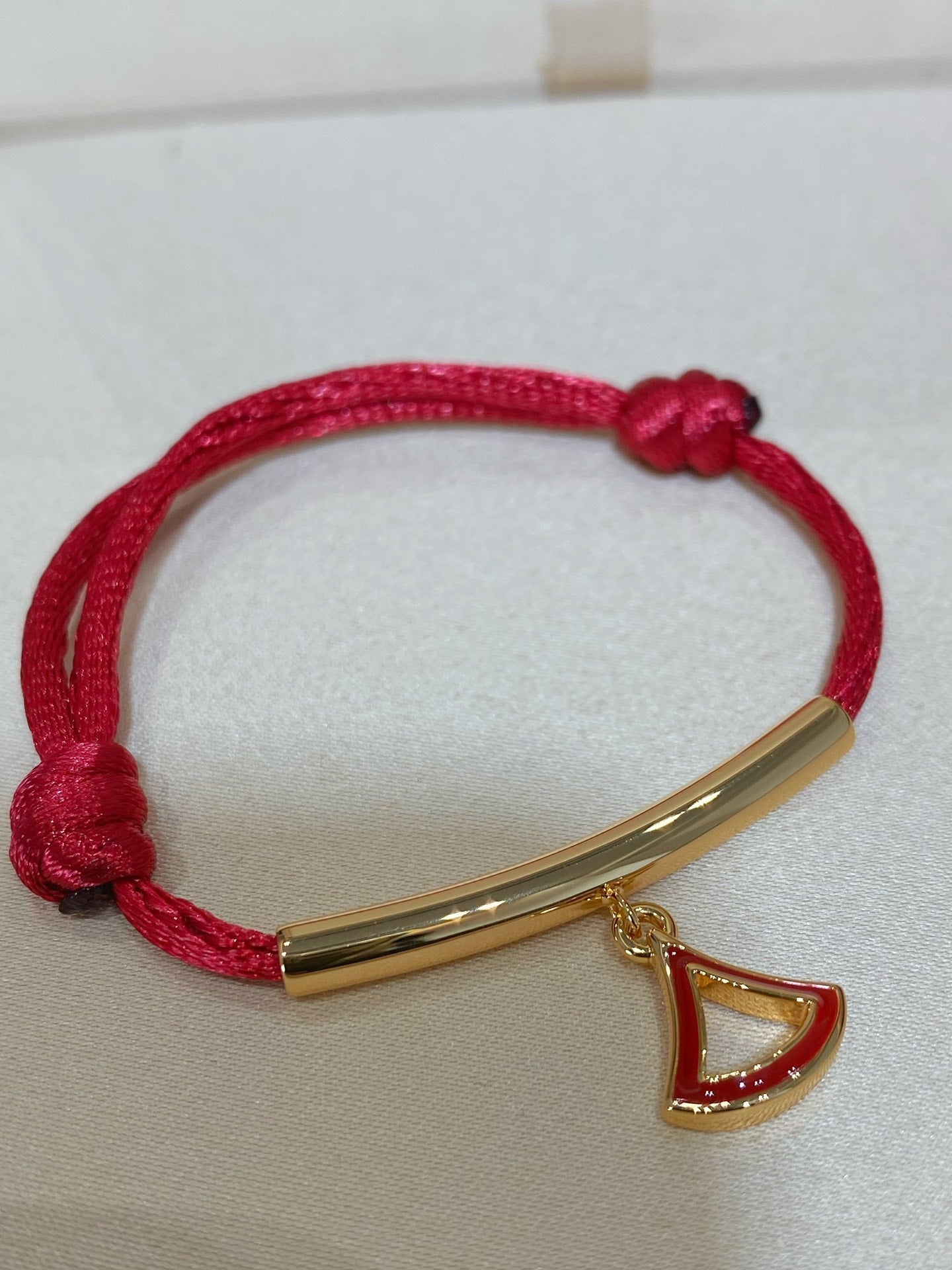 BVL 1 MOTIF LUCKY RED BRACELET GOLD