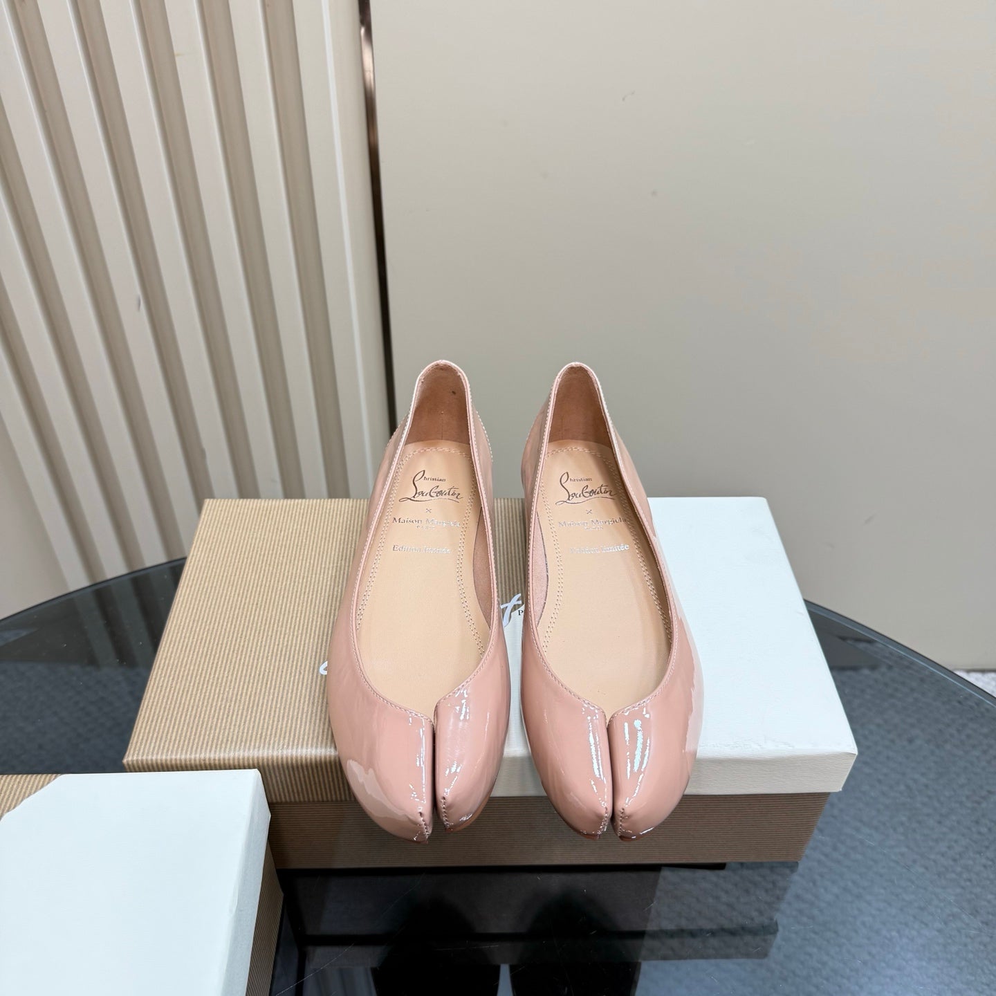 CL x Margiela Tabi Flat Shoes Patent Leather 239098