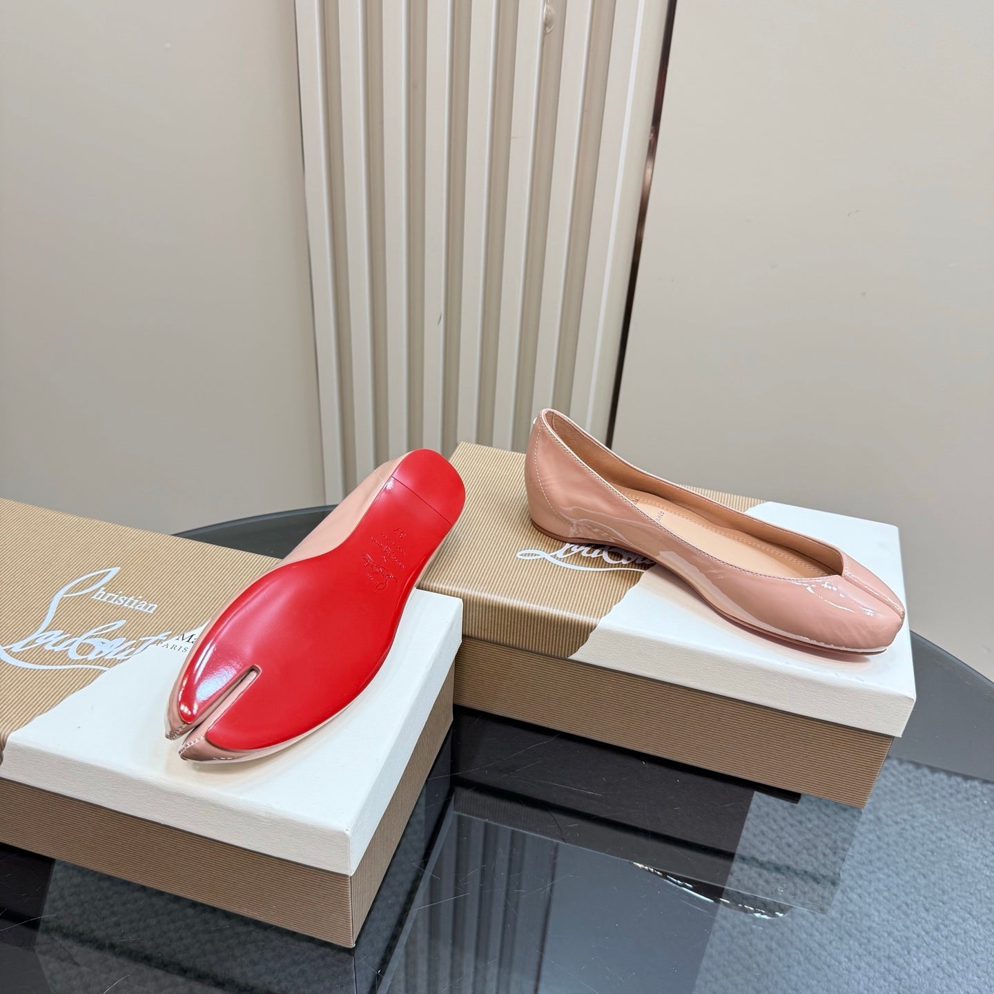 CL x Margiela Tabi Flat Shoes Patent Leather 239098